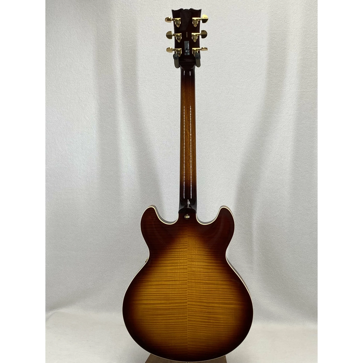 Yamaha SA2200 Violin Sunburst SN:IHJ065E Electric 4 Yamaha SA2200 Violin Sunburst SN:IHJ065E Electric