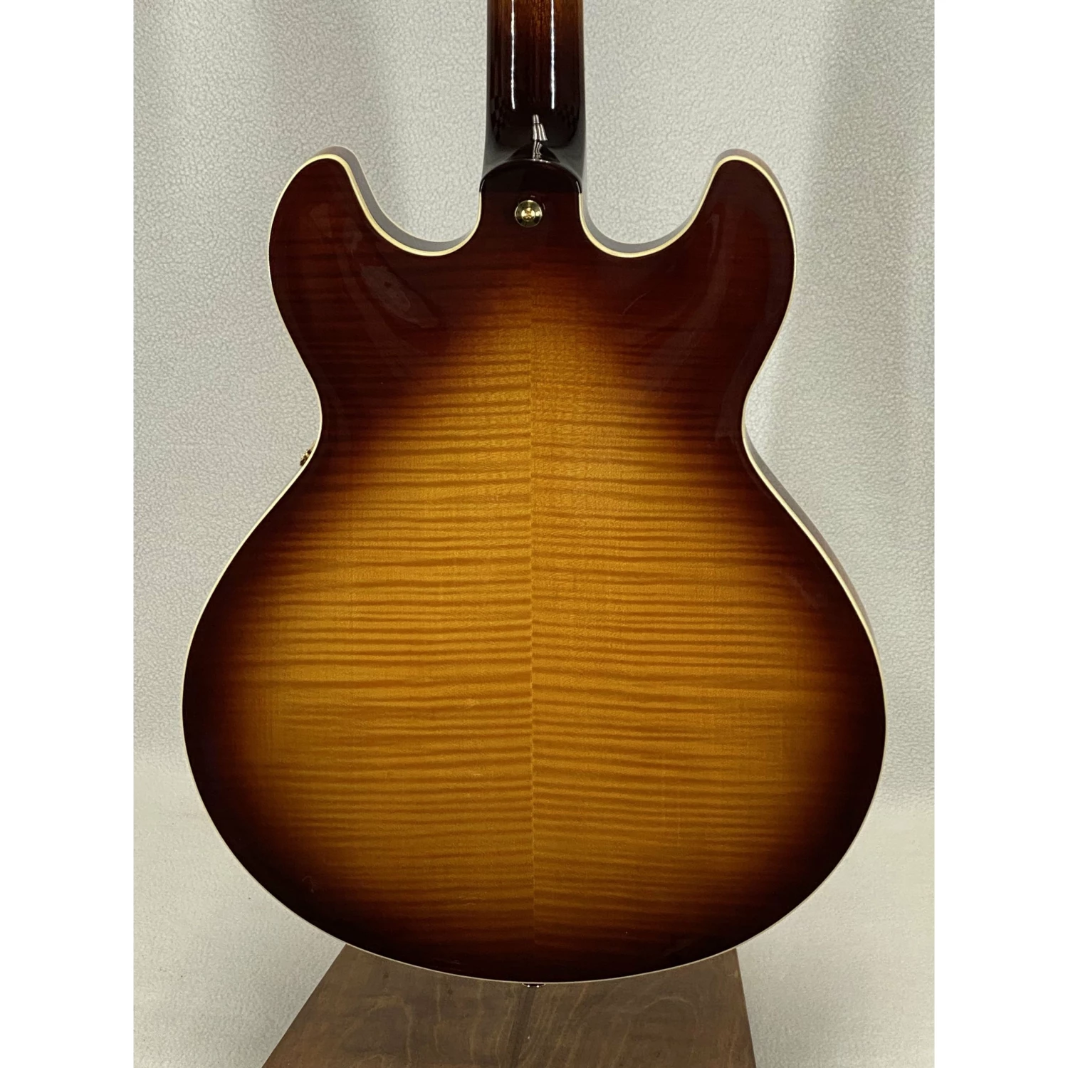 Yamaha SA2200 Violin Sunburst SN:IHJ065E Electric 5 Yamaha SA2200 Violin Sunburst SN:IHJ065E Electric