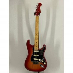 Fender American Ultra Luxe Stratocaster Plasma Red Burst SN:US210061617 Electric