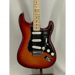 Electric Fender Player Stratocaster Plus Top Aged Cherry Burst