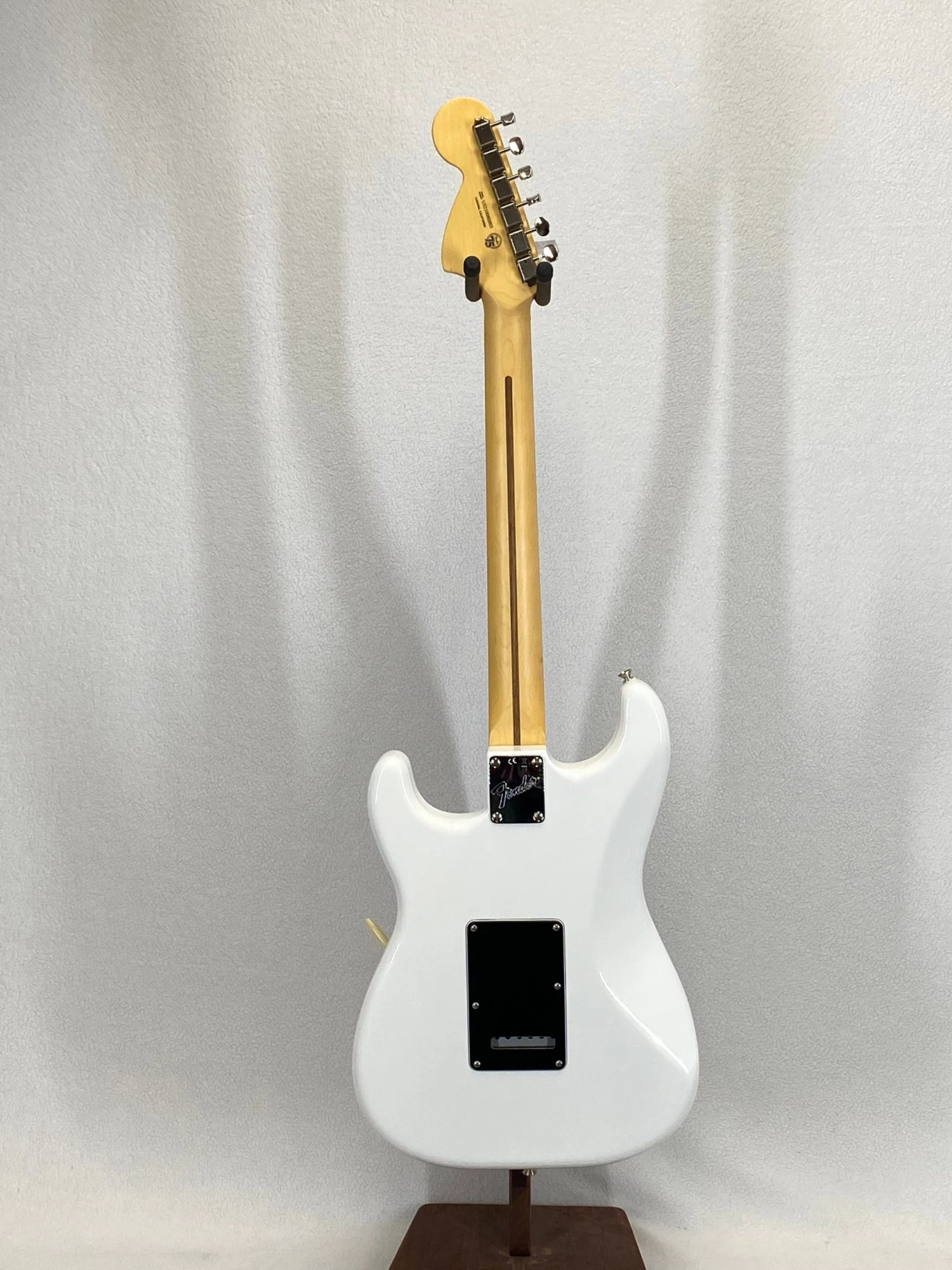 Fender American Performer Stratocaster Arctic White SN:US210080863 4 Fender American Performer Stratocaster Arctic White SN:US210080863
