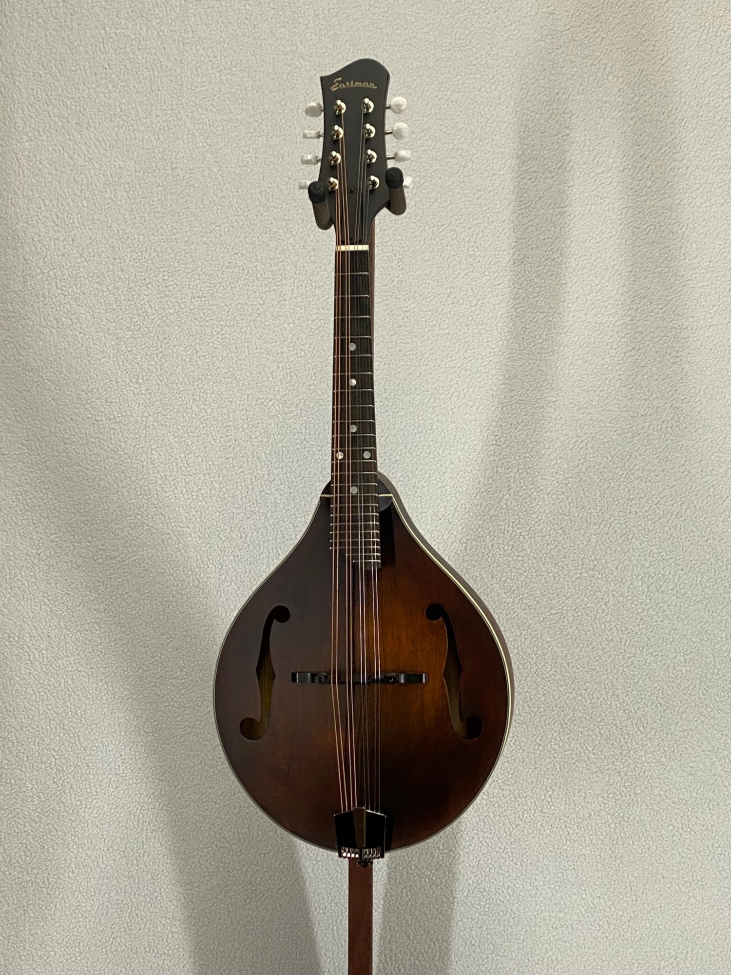 Mandolins Eastman MD305 SN:N2101886 1 Mandolins Eastman MD305 SN:N2101886