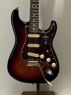 Fender American Professional II Stratocaster 3-Color Sunburst SN:US210104787 Electric