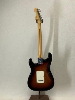 Electric Fender Player Stratocaster 3-Color Sunburst