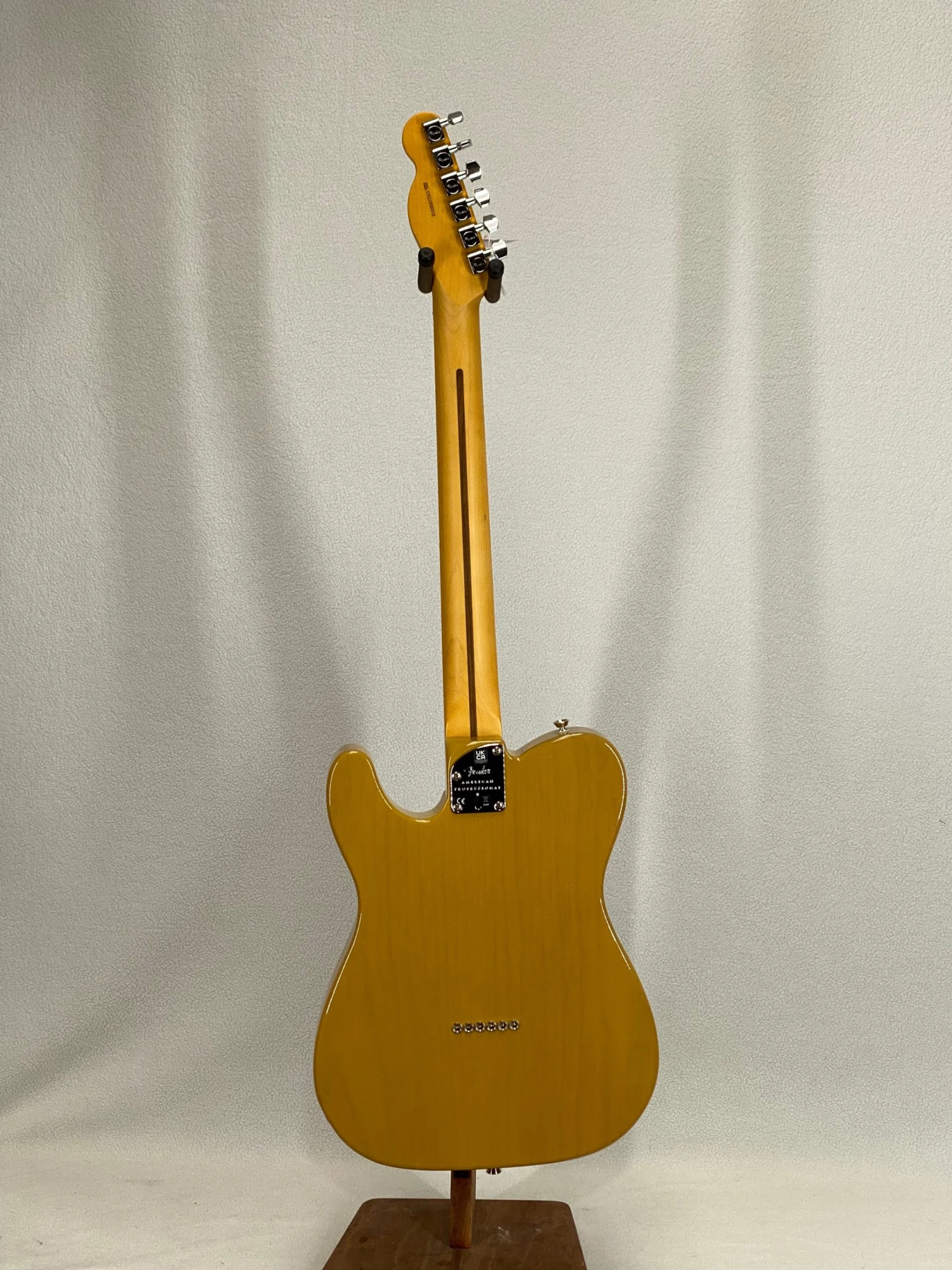 Fender American Professional II Telecaster Butterscotch Blonde SN:21032313 4 Fender American Professional II Telecaster Butterscotch Blonde SN:21032313
