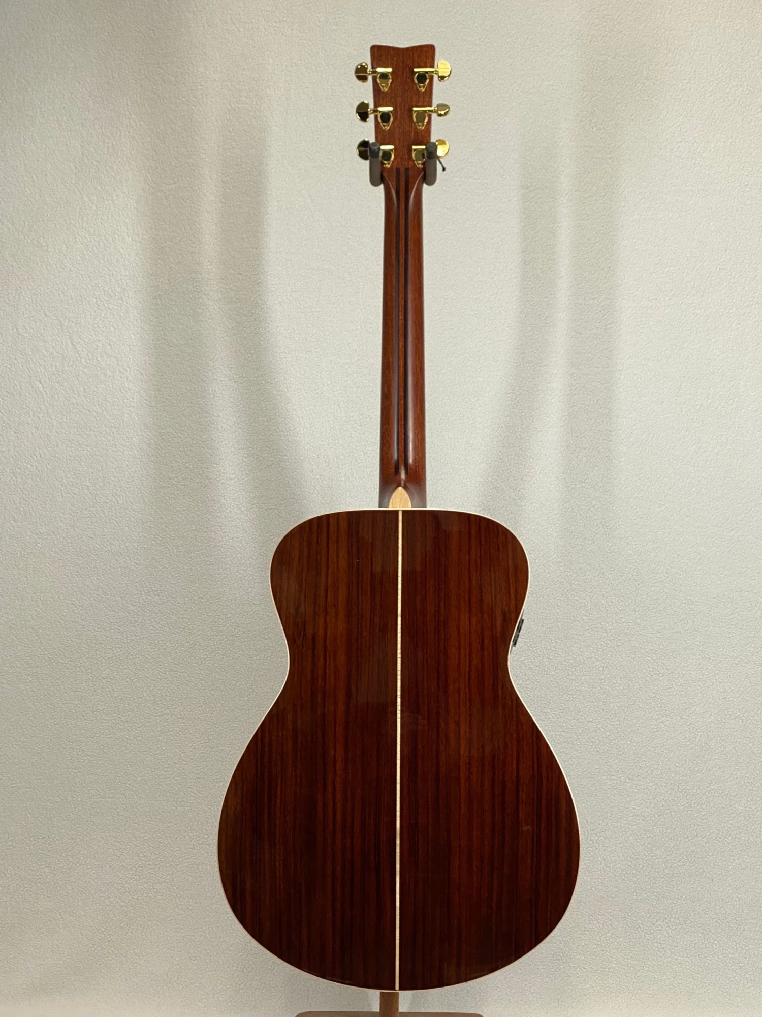 Yamaha LS-TA TransAcoustic Brown Sunburst SN:IHY020294 5 Yamaha LS-TA TransAcoustic Brown Sunburst SN:IHY020294