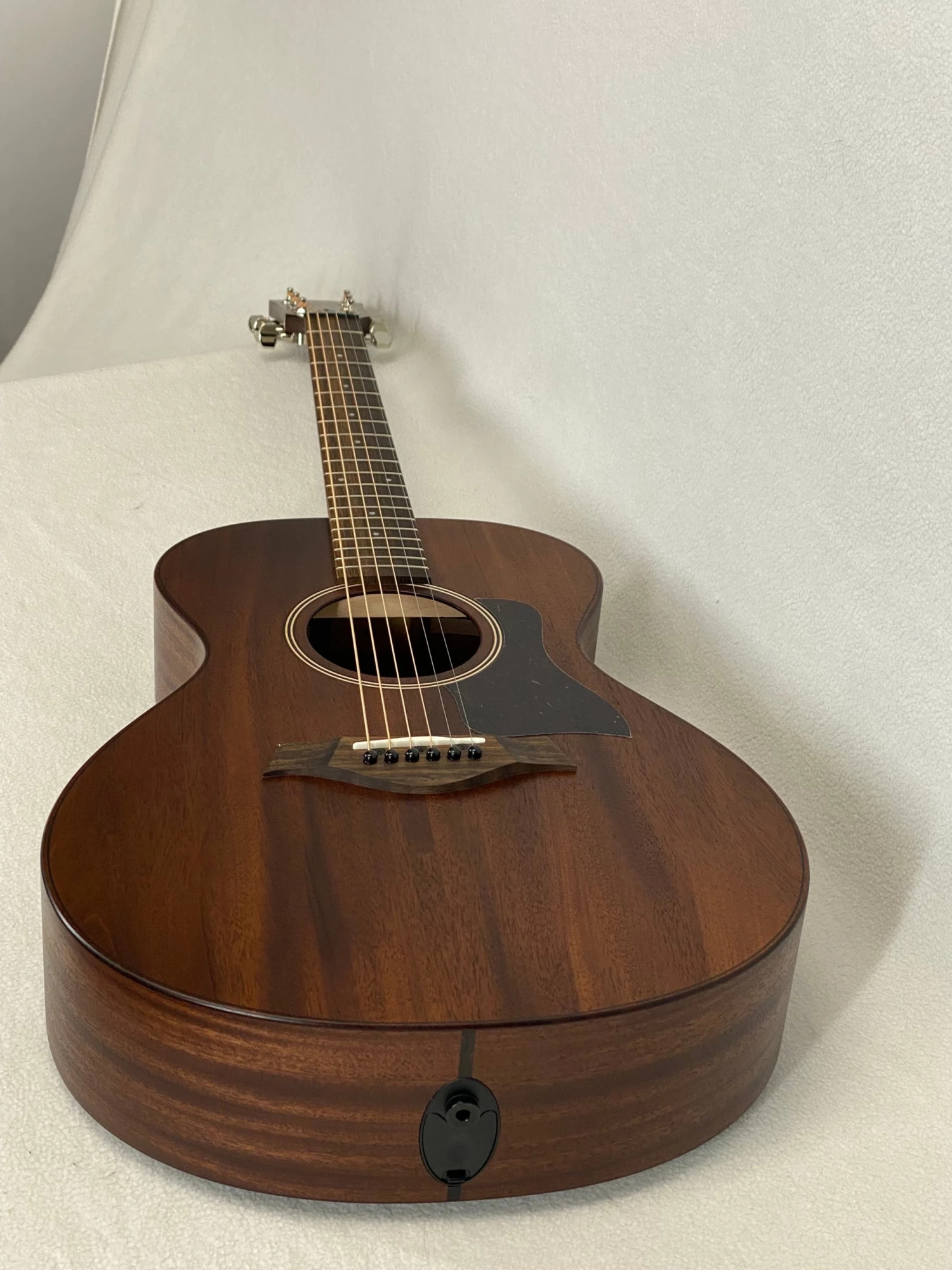 Taylor AD22e SN:1201252036 Acoustic 10 Taylor AD22e SN:1201252036 Acoustic