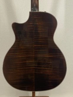 Taylor 614ce SN:1202012152