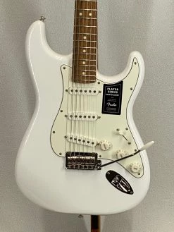 Fender Player Stratocaster Polar White Electric