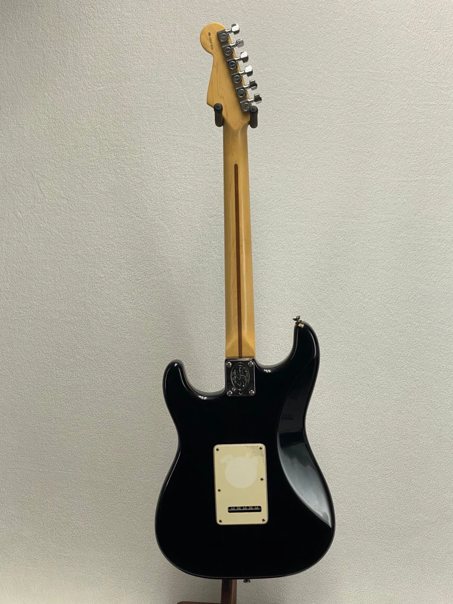 Used 2003 Fender American Standard Stratocaster Black HSS 4 Used 2003 Fender American Standard Stratocaster Black HSS