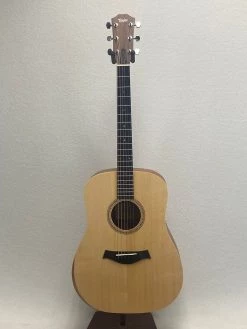 Acoustic Taylor Academy 10 SN:2203152517