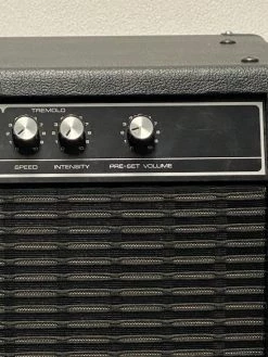 Used 1974 Yamaha Hundred 412 Electric Guitar Amps