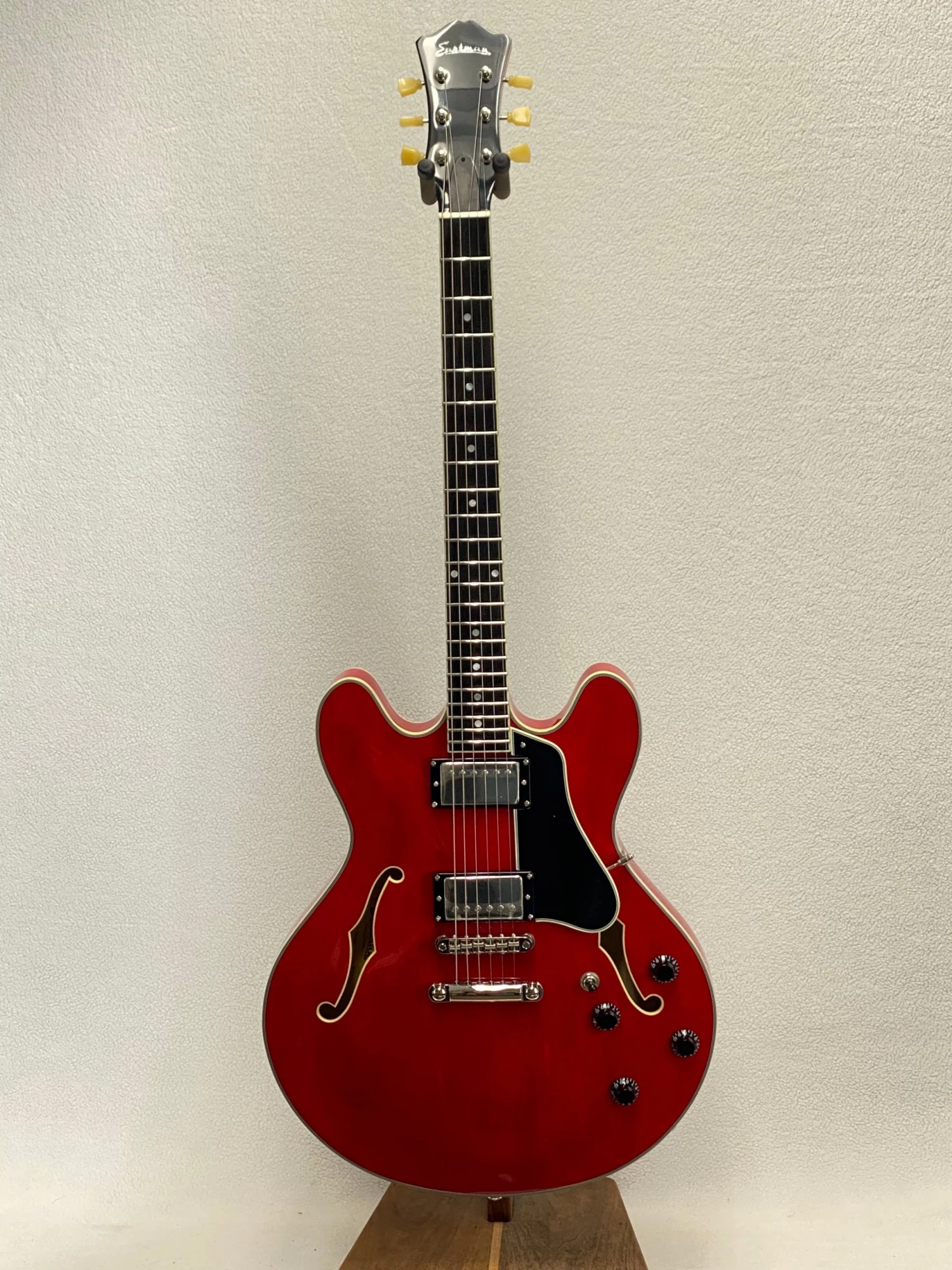 Eastman T386 Red SN:P2101709 1 Eastman T386 Red SN:P2101709