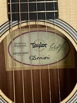 Acoustic Taylor GS Mini-e Rosewood SN:2203232297