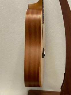 Acoustic Taylor Academy 10 SN:2204122502 17 Acoustic Taylor Academy 10 SN:2204122502