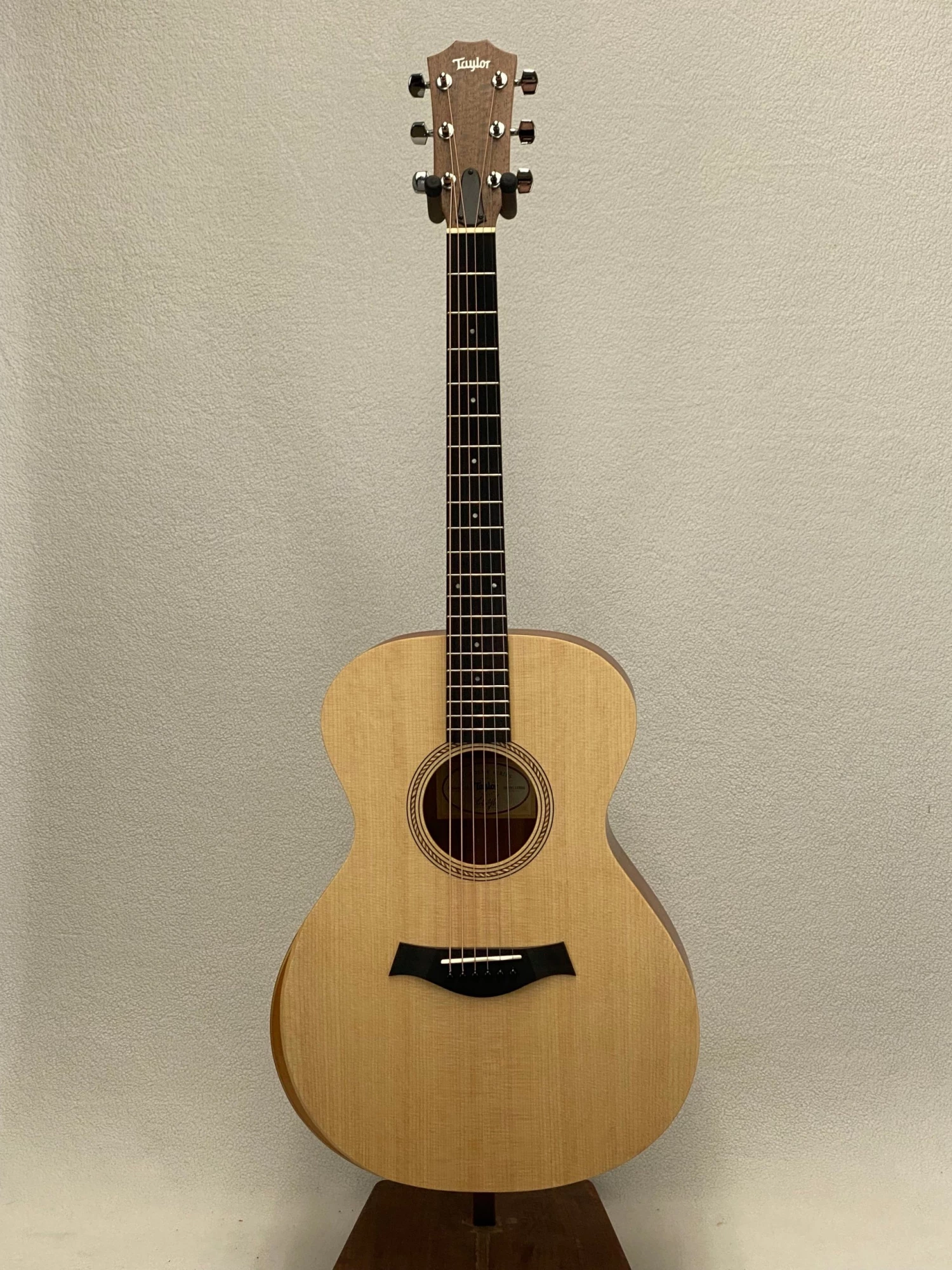 Taylor Academy 12 SN:2204112382 Acoustic 1 Taylor Academy 12 SN:2204112382 Acoustic