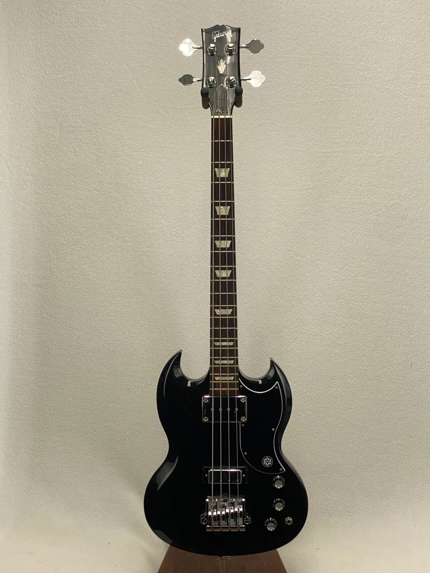 Basses Used 2018 Gibson SG Bass Ebony 1 Basses Used 2018 Gibson SG Bass Ebony