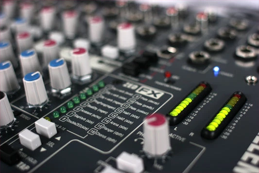 Mixers Allen & Heath ZED-12FX Multipurpose Mixer With Effects 5 Mixers Allen & Heath ZED-12FX Multipurpose Mixer With Effects