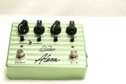 Pedals Suhr Alexa Dual Channel Analog Chorus/Vibrato Effects Pedal